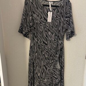 NY Collection Monochrome Leaf Pattern Midi Dress